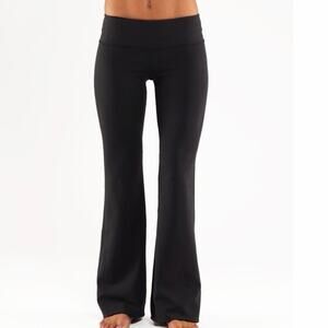 Lululemon Groove Pant Tall Size 6 Black Flare Yoga Pants W5604T 31” Inseam